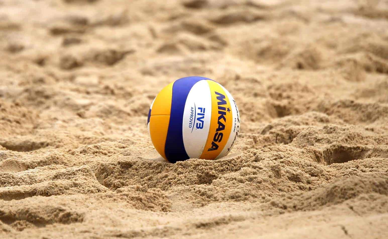 Best Beach Volleyball Balls Set Up For Volleyball