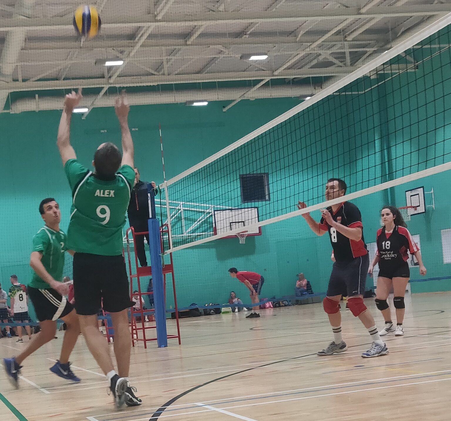 how-to-block-in-volleyball-full-guide-for-your-position